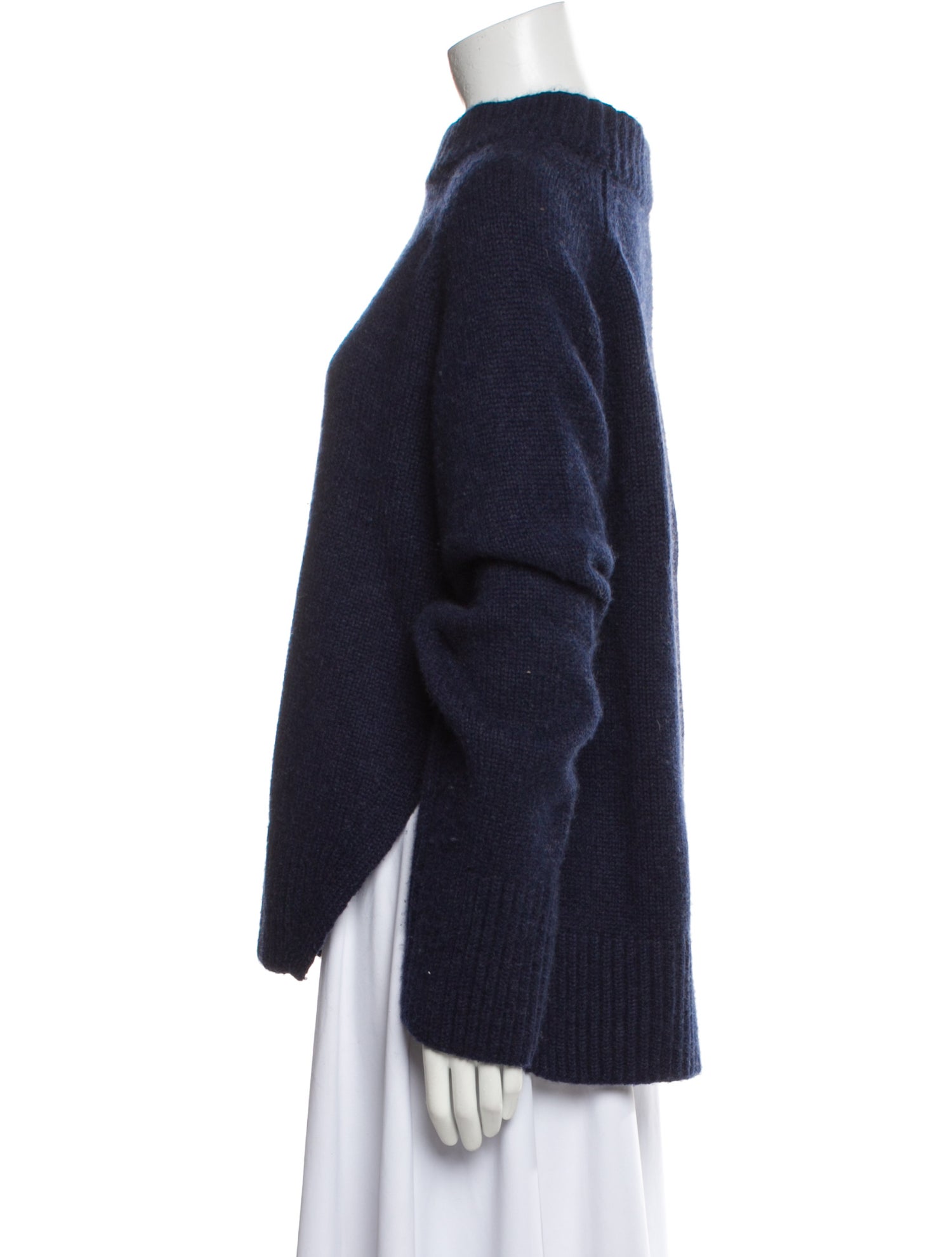 Khaite Cashmere Crew Neck Sweater