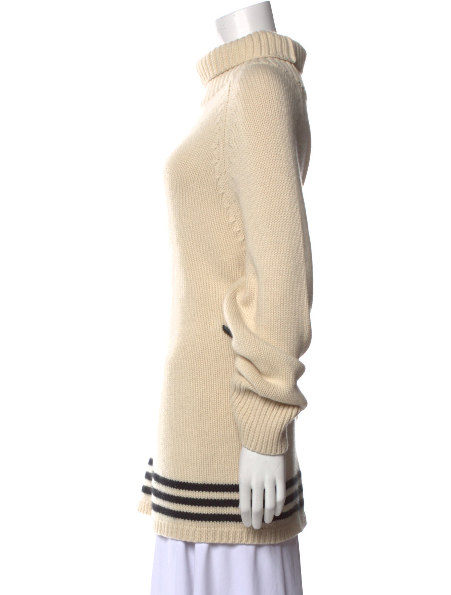 Khaite Cashmere Turtleneck Sweater