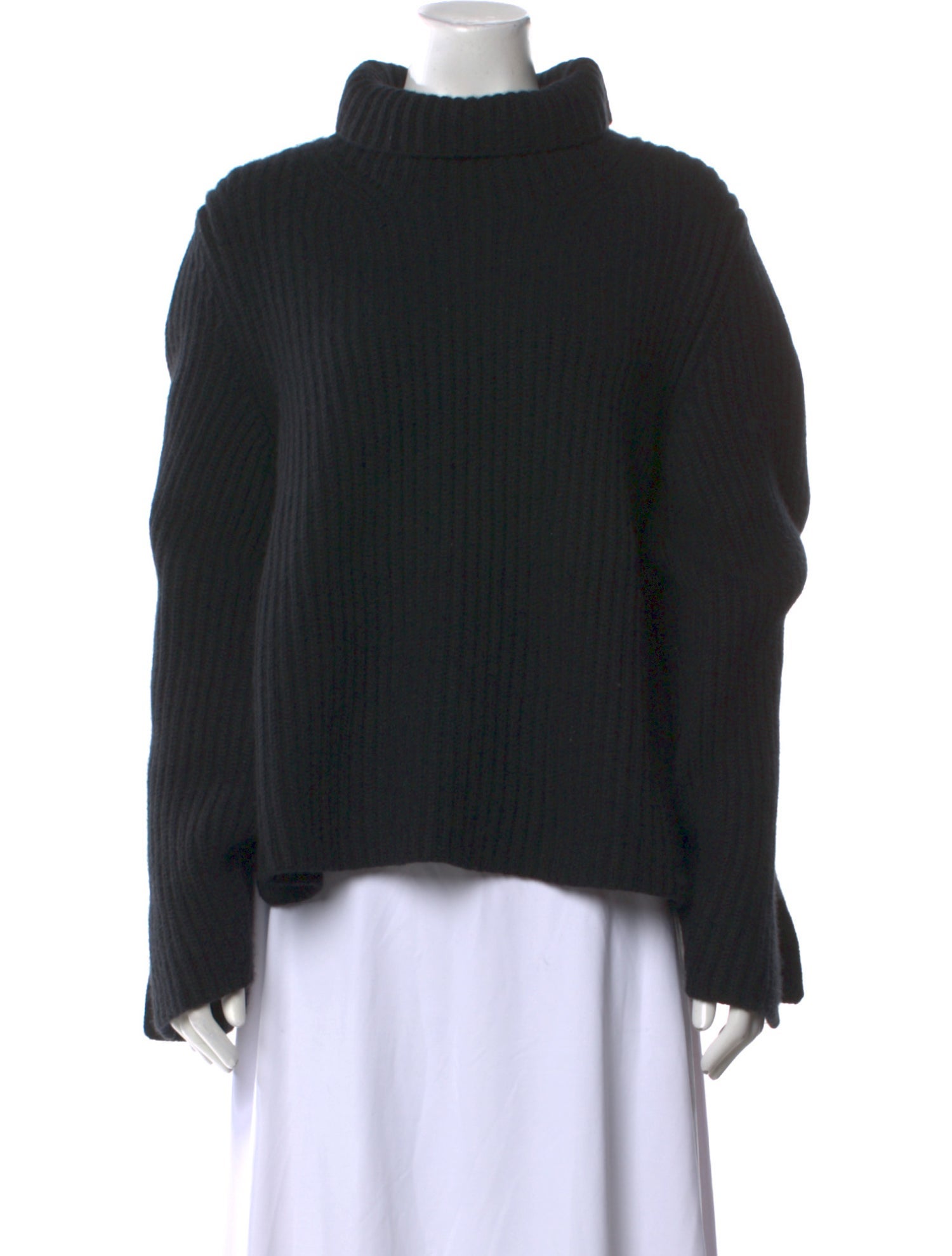 Khaite Cashmere Turtleneck Sweater