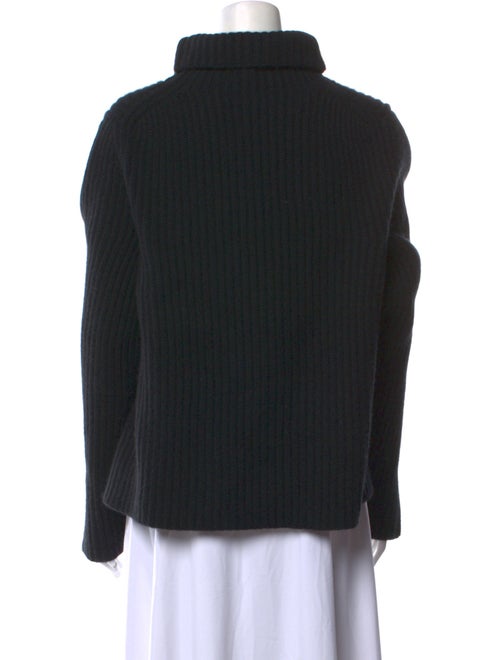 Khaite Cashmere Turtleneck Sweater