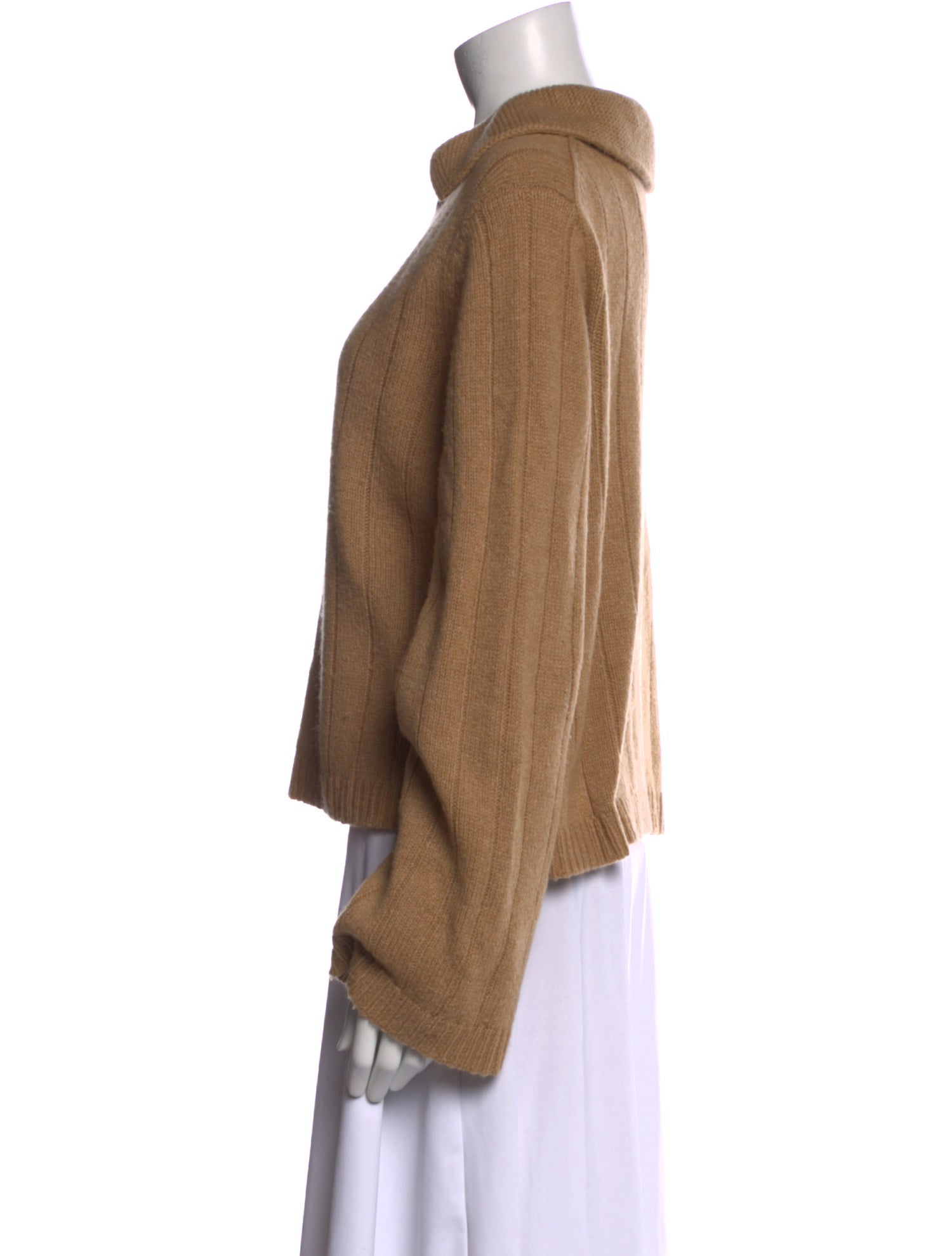 Khaite Cashmere Crew Neck Sweater