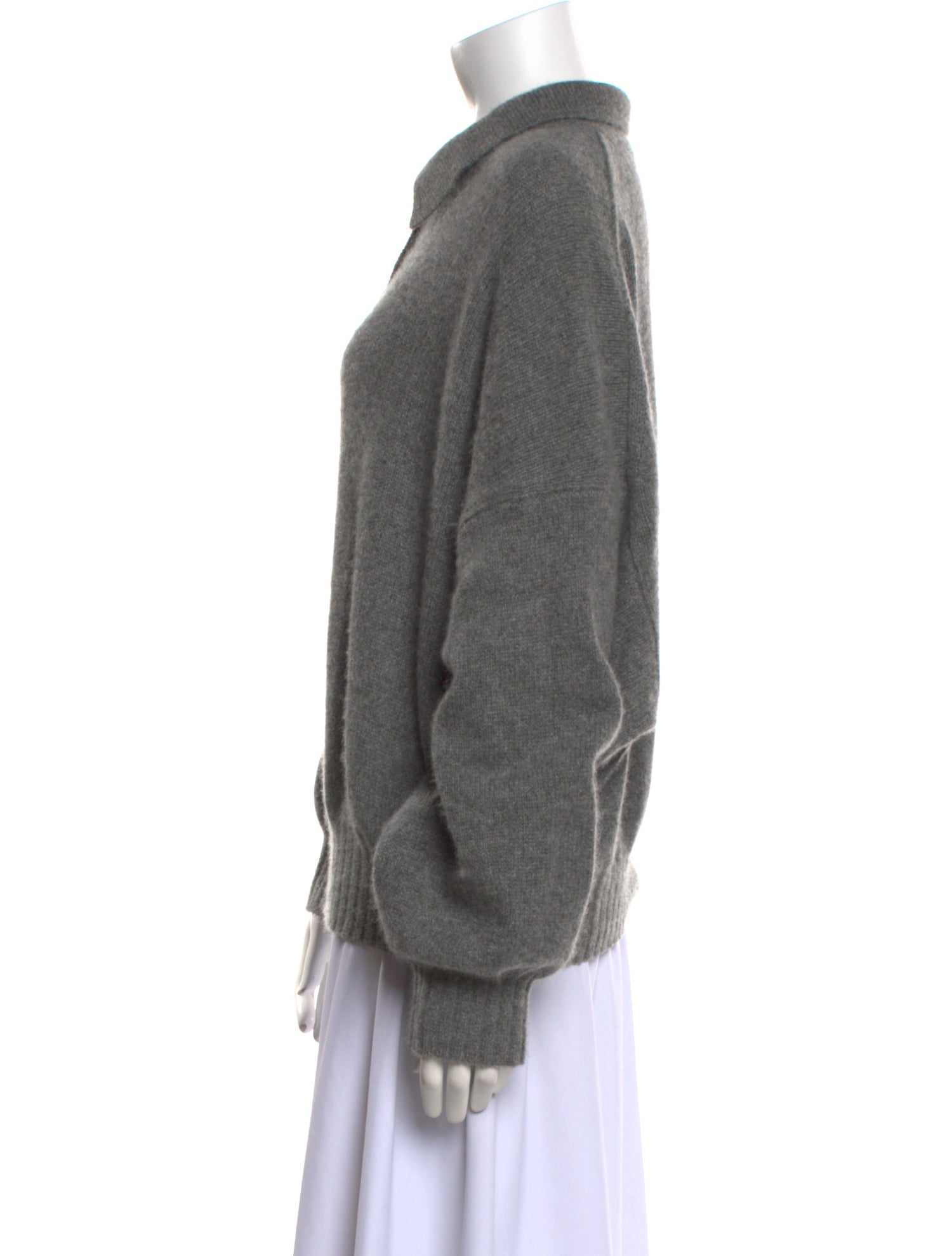 Khaite Cashmere Crew Neck Sweater