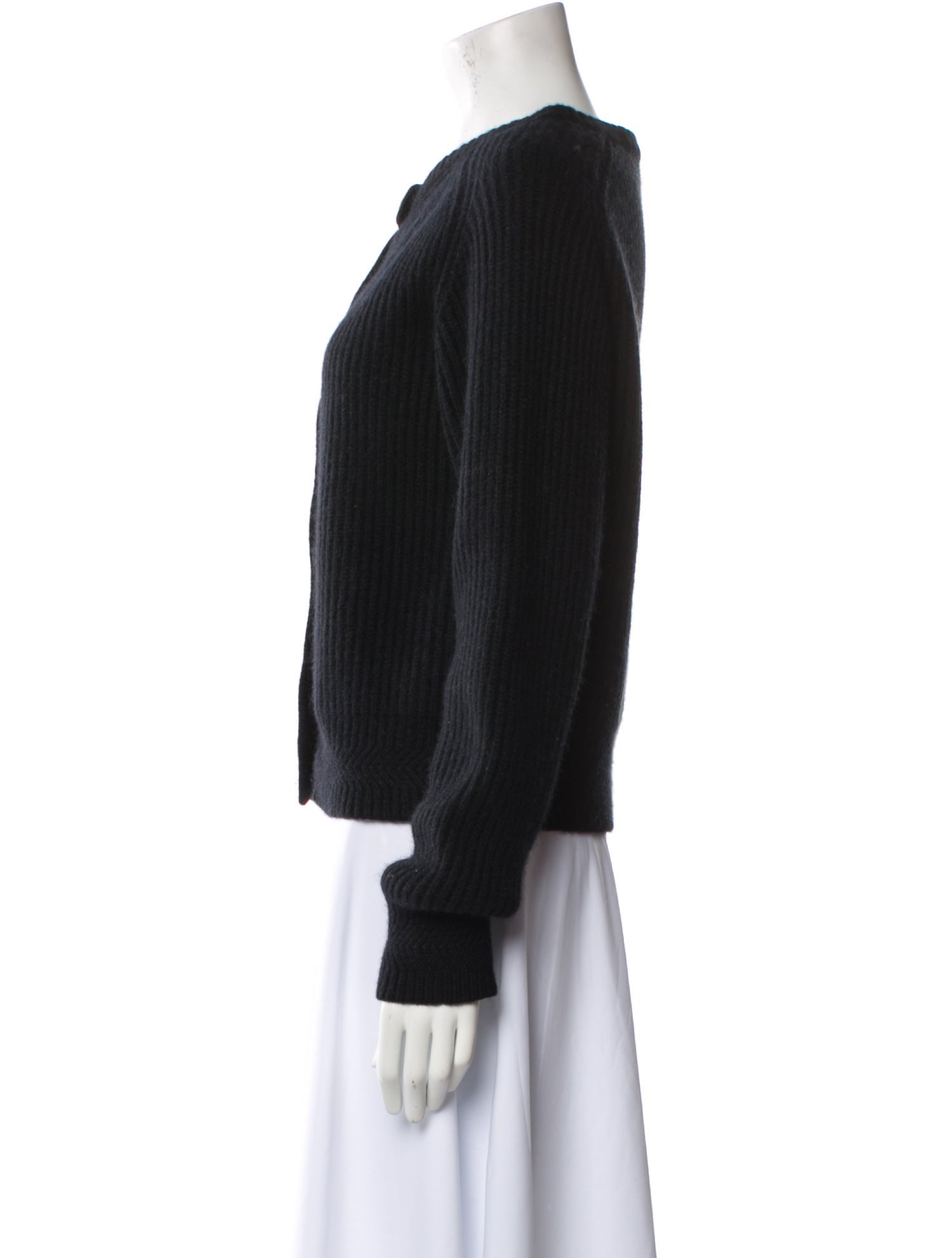 Khaite Cashmere Crew Neck Sweater