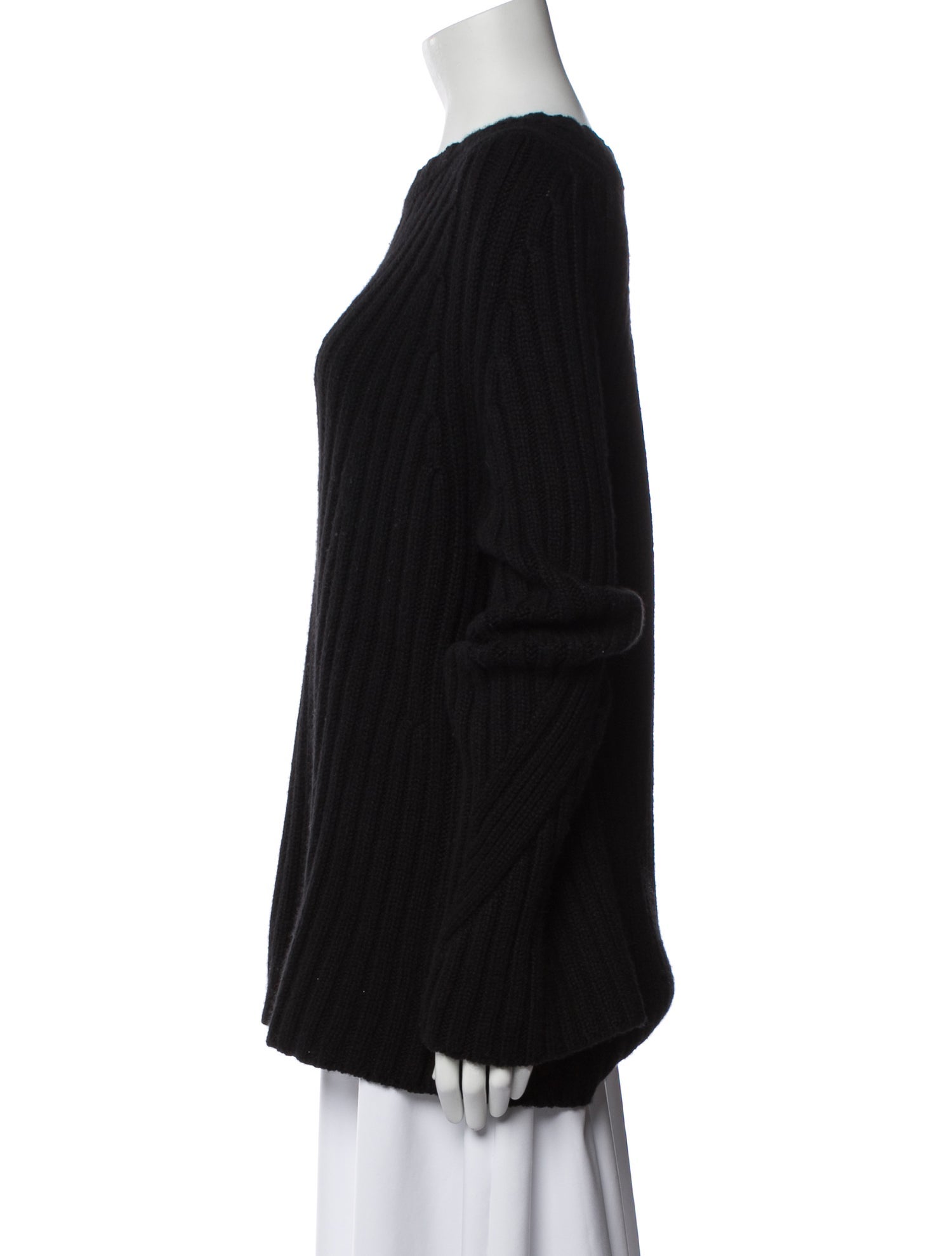 Khaite Cashmere Crew Neck Sweater