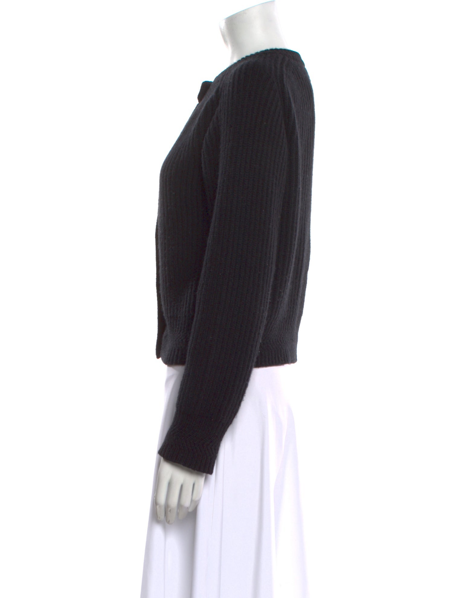 Khaite Cashmere Crew Neck Sweater
