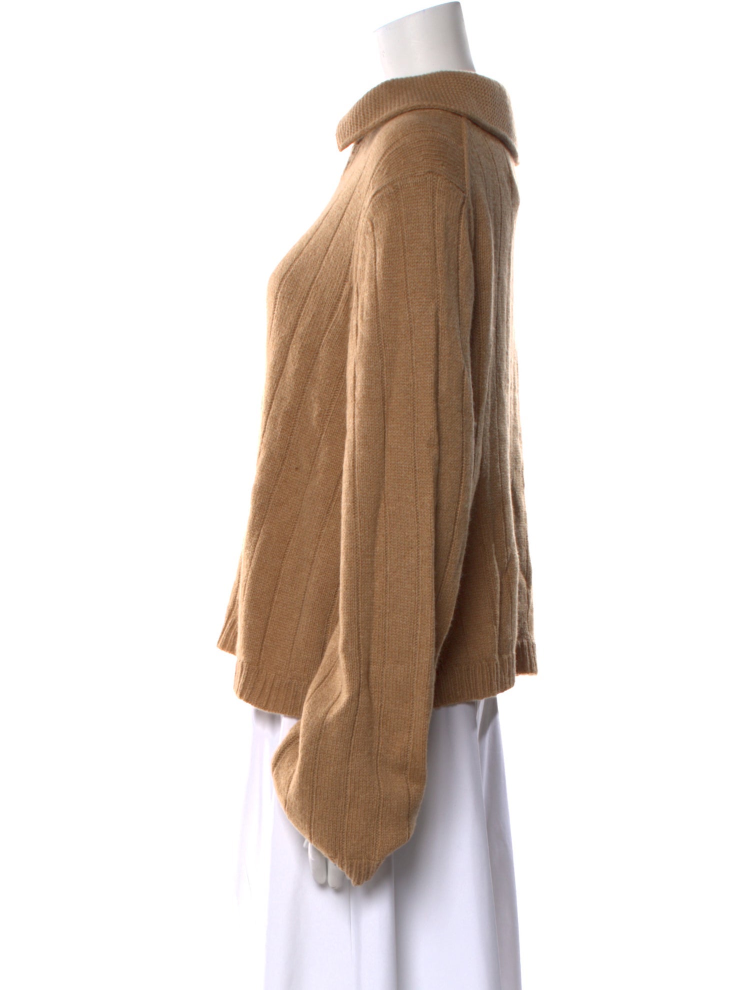 Khaite Cashmere Crew Neck Sweater