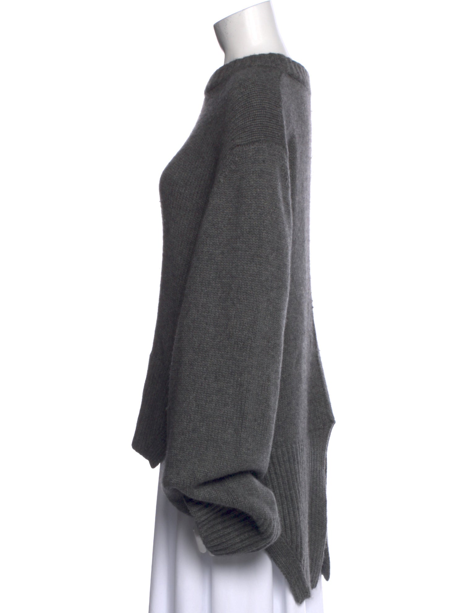 Khaite Cashmere Crew Neck Sweater