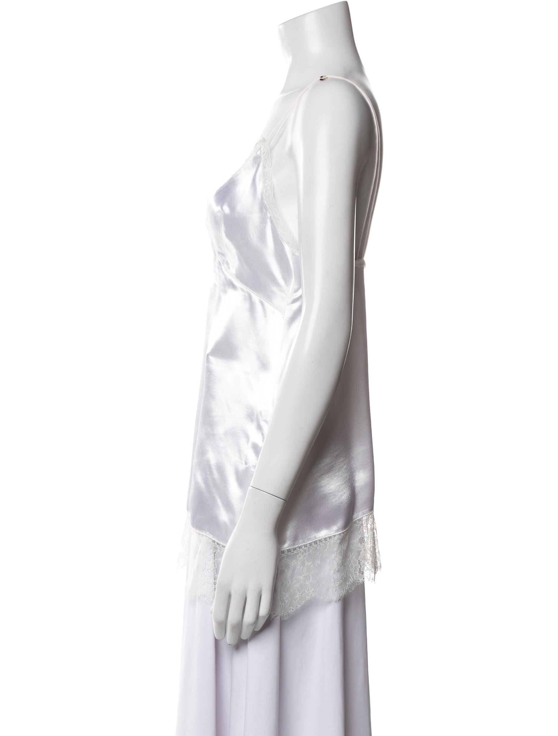 Khaite V-Neck Sleeveless Top