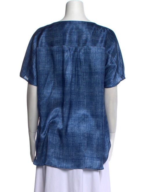 Kiton Silk V-Neck T-Shirt