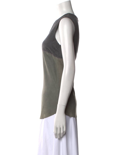 Kiton Crew Neck Sleeveless Top