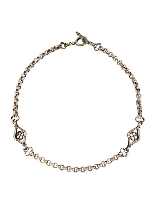 Konstantino Quatrefoil Station Toggle Necklace