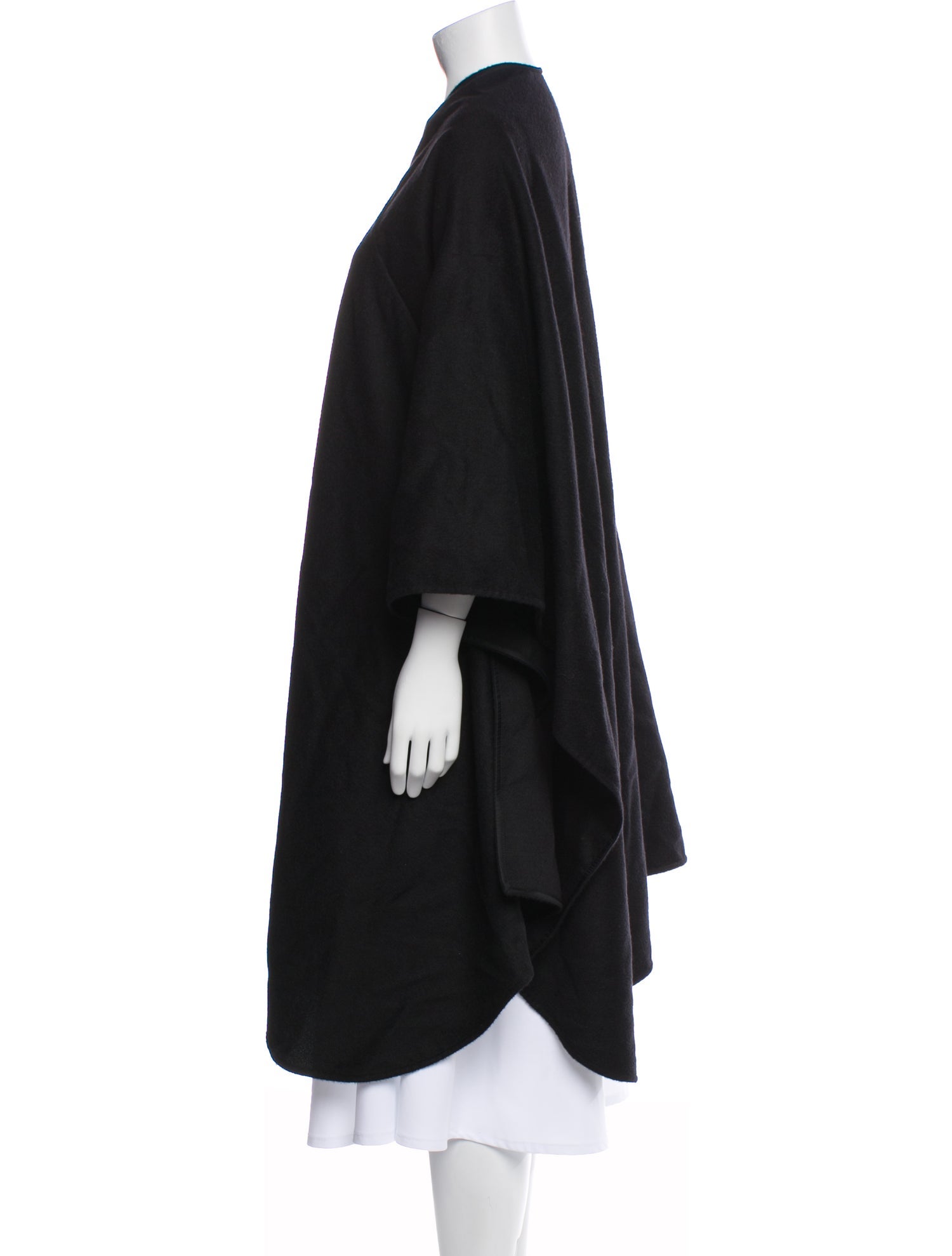 Kuna Alpaca V-Neck Sweater