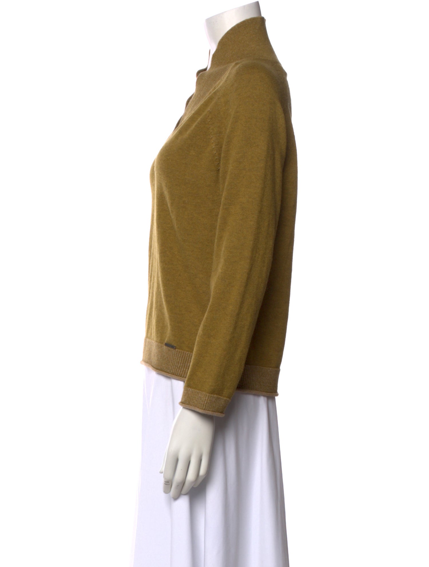 Kuna V-Neck Sweater
