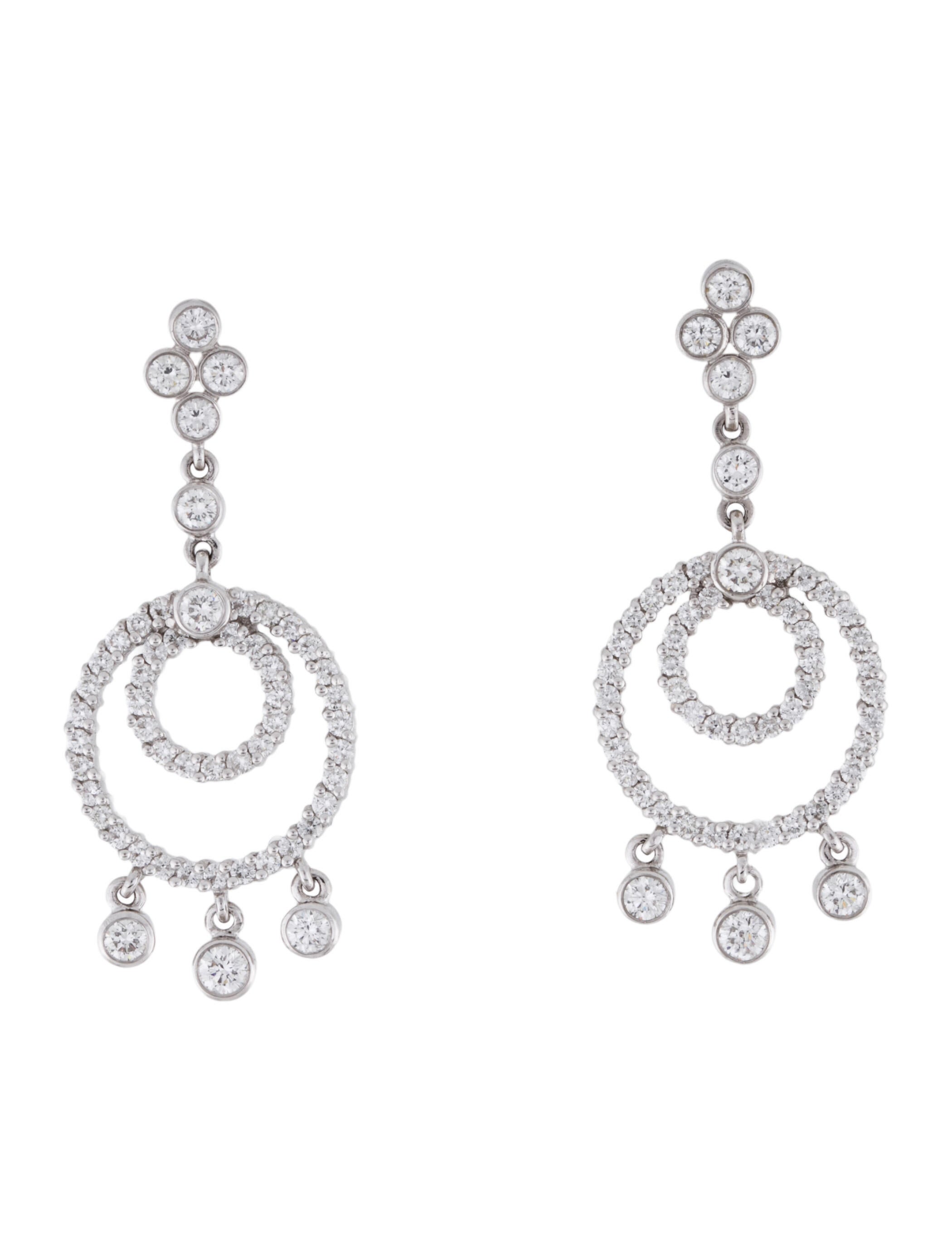 Kwiat 18K 1.90ctw Diamond Dangle Drop Earrings