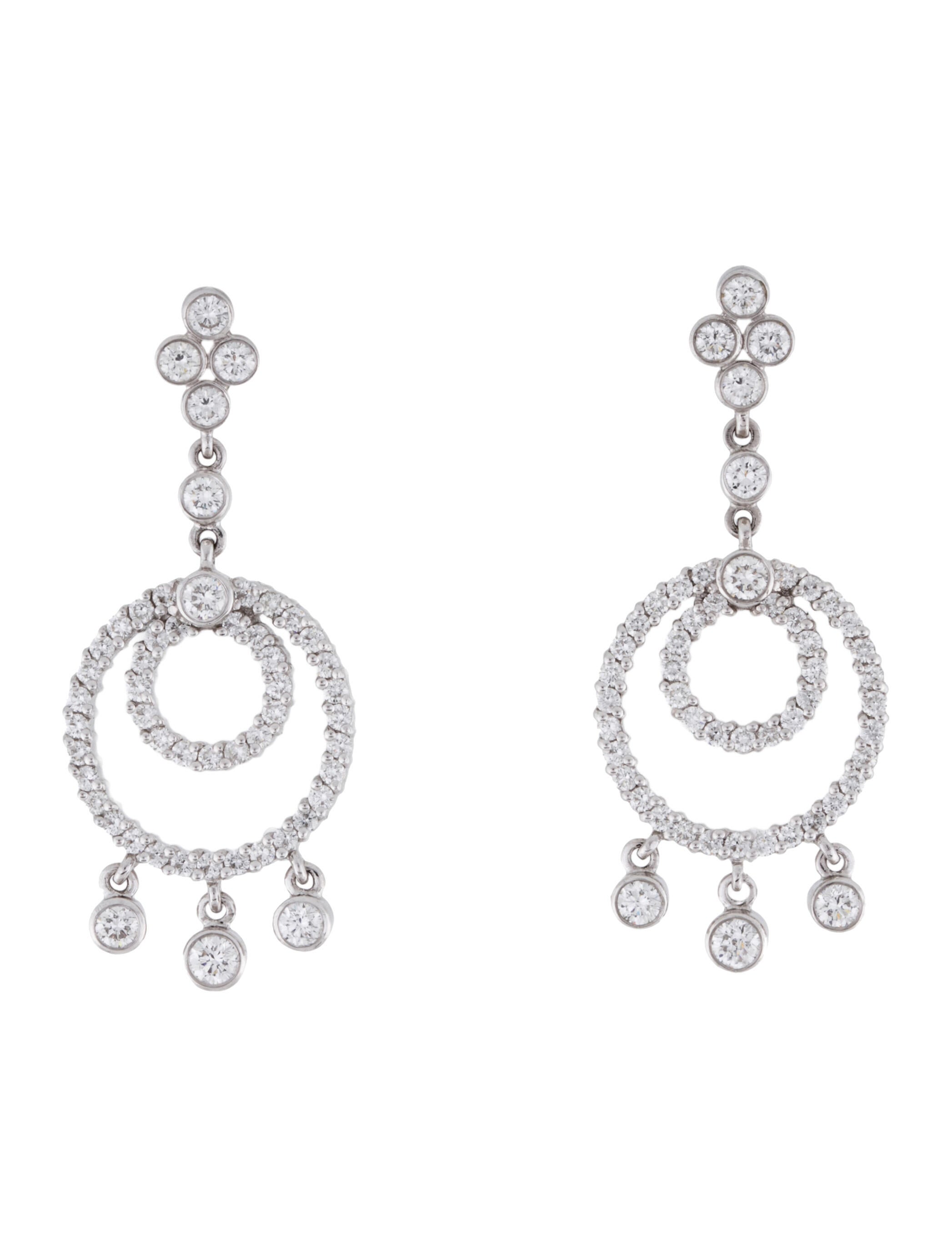 Kwiat 18K 1.90ctw Diamond Dangle Drop Earrings