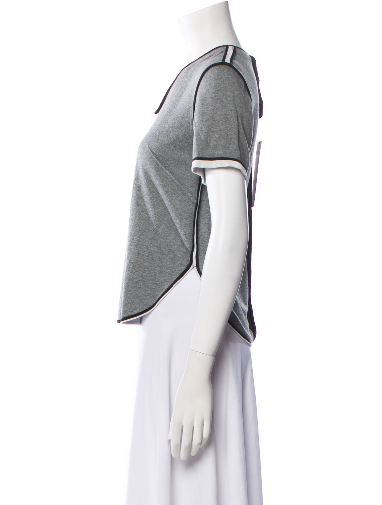 KZ_K V-Neck Short Sleeve T-Shirt