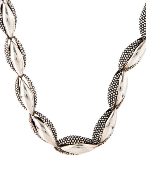 Lagos Caviar Oval Link Necklace