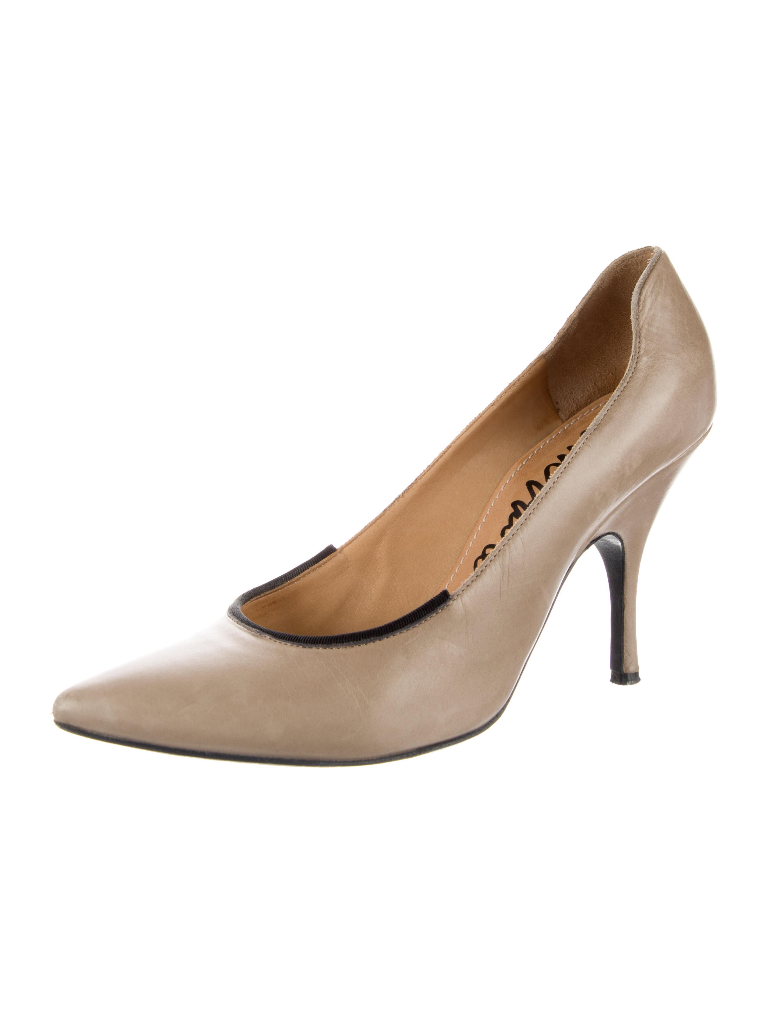 lanvin pumps