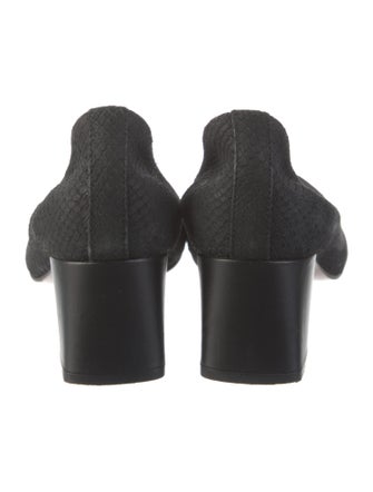Lanvin Suede Pumps