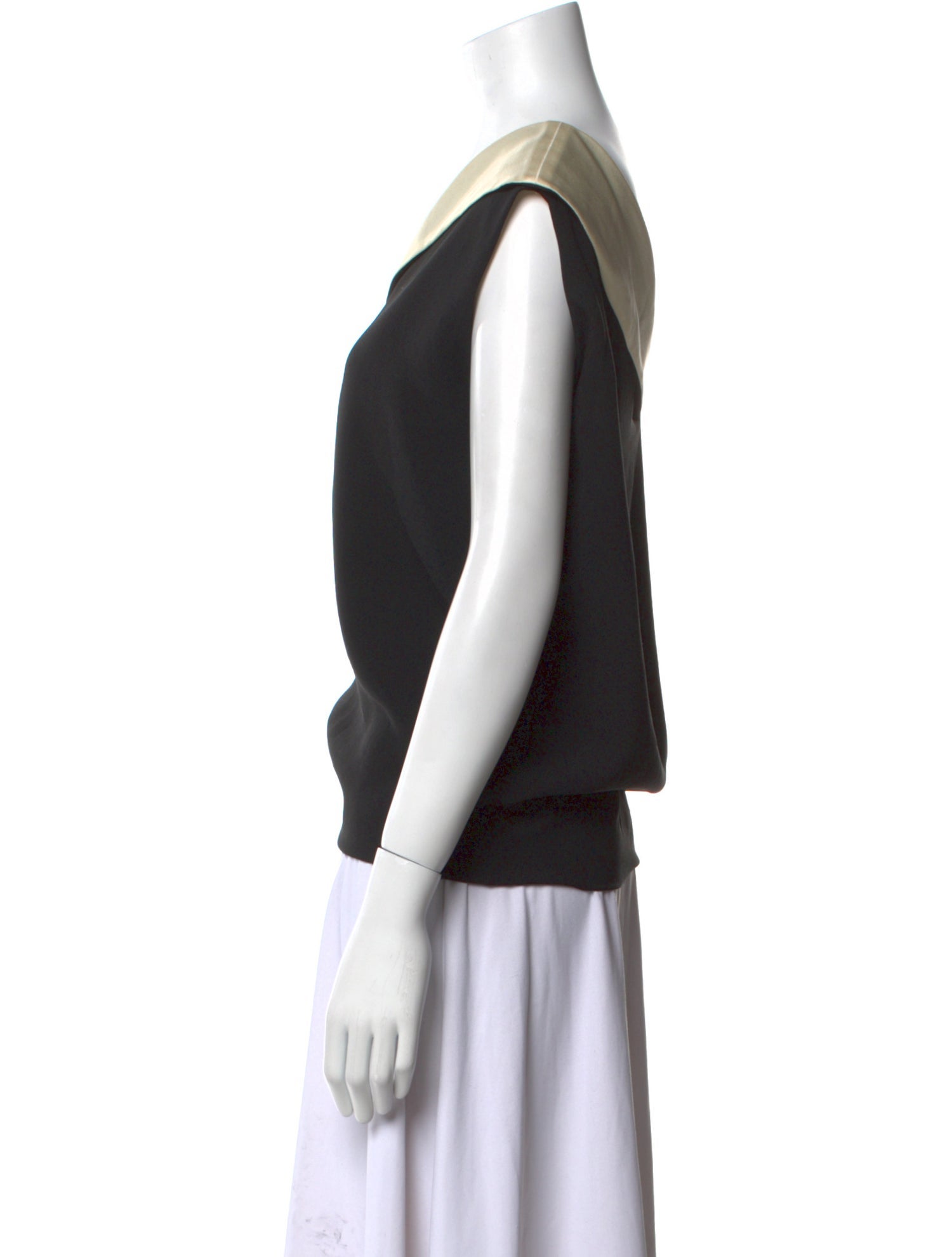 Lanvin V-Neck Short Sleeve Sweatshirt