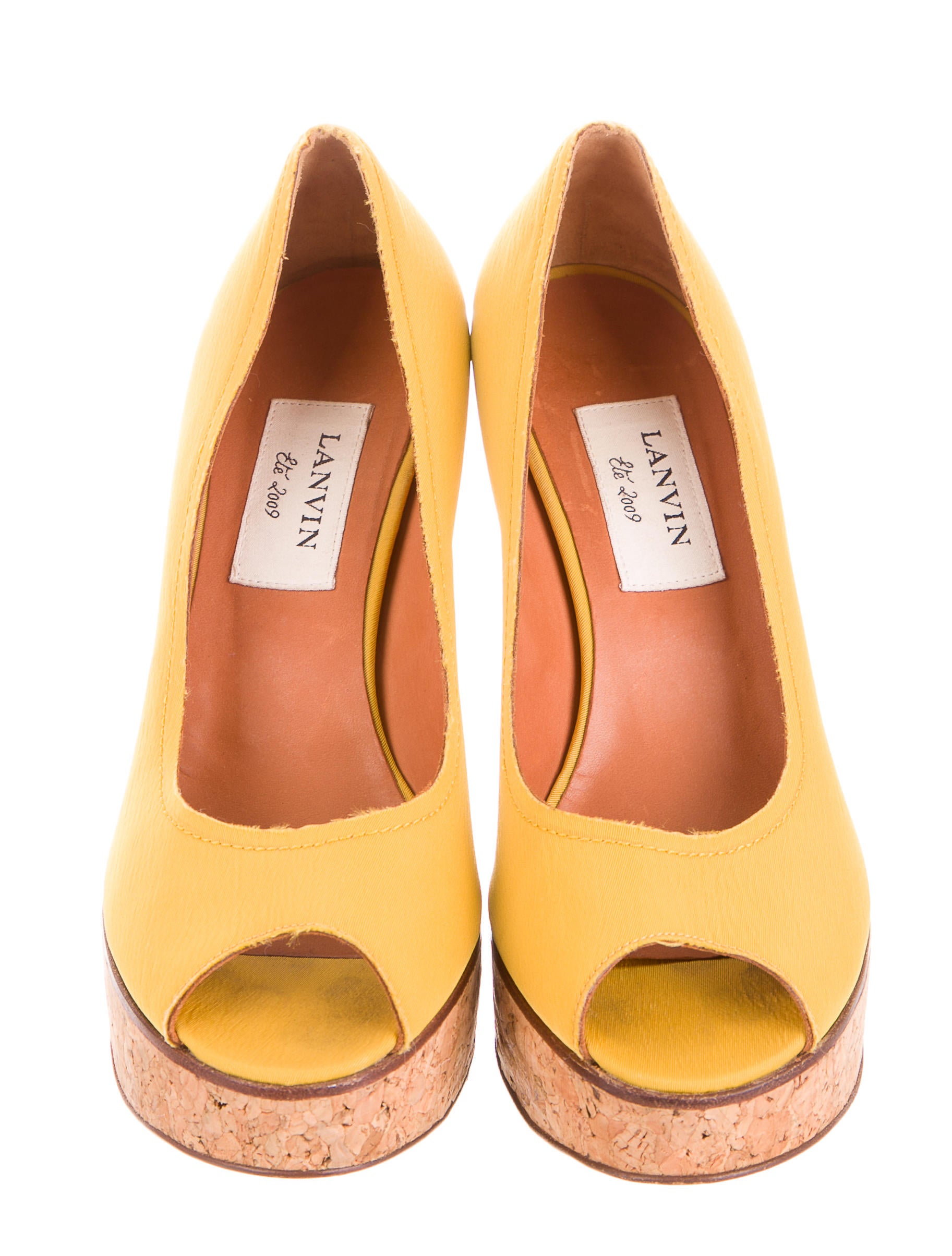 platform pumps shoes