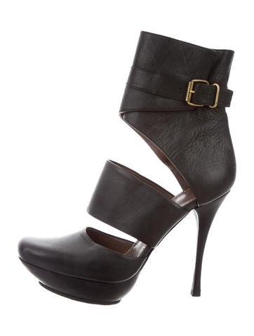 Lanvin Leather Platform Pumps