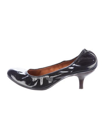 Lanvin Round-Toe Patent Leather Pumps