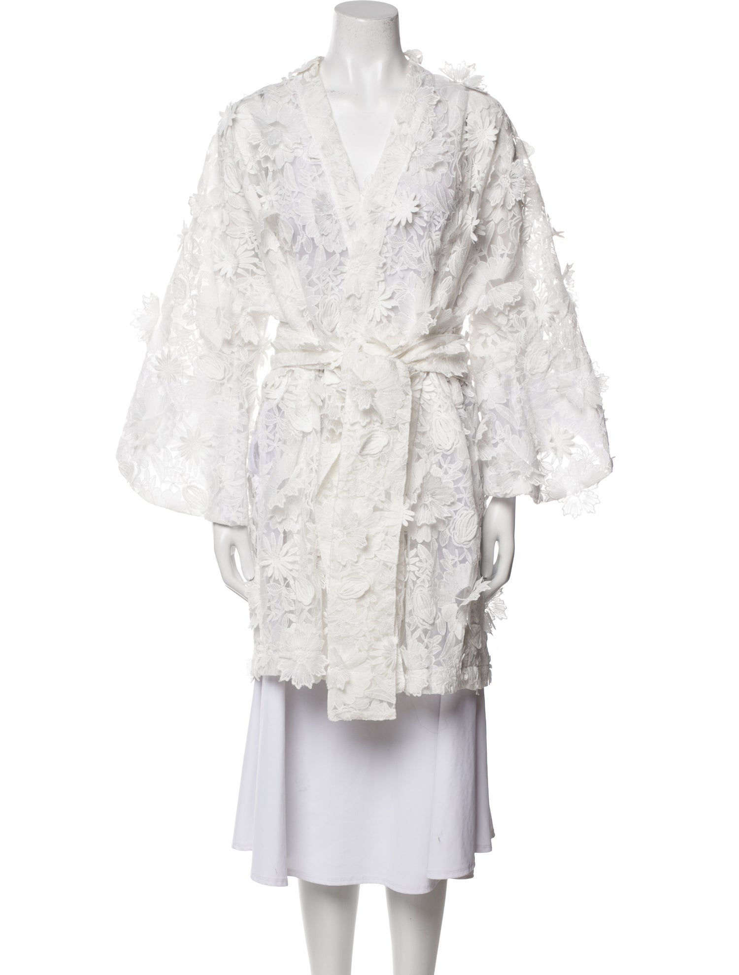 La Vie Style House Embroidered Accent Robe