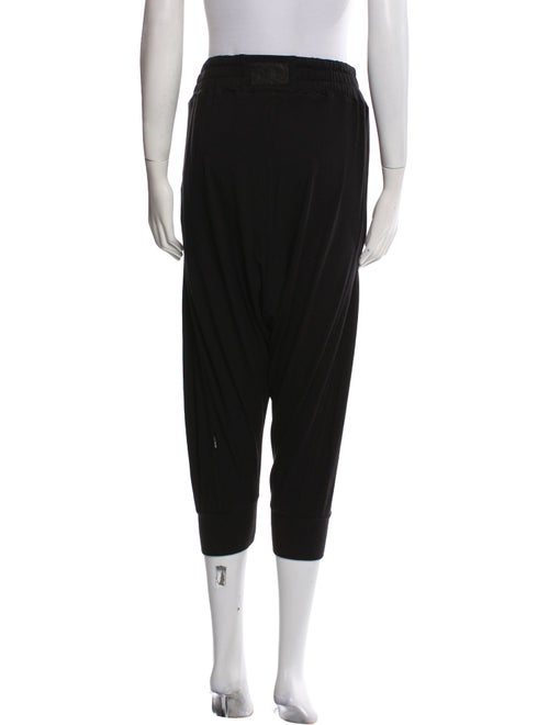 L.G.B. Ruffle Embellishment Pajamas