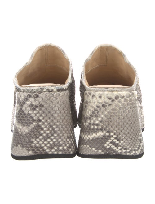 Linder Python Animal Print Slides