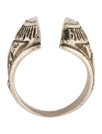 Linder Class Signet Ring