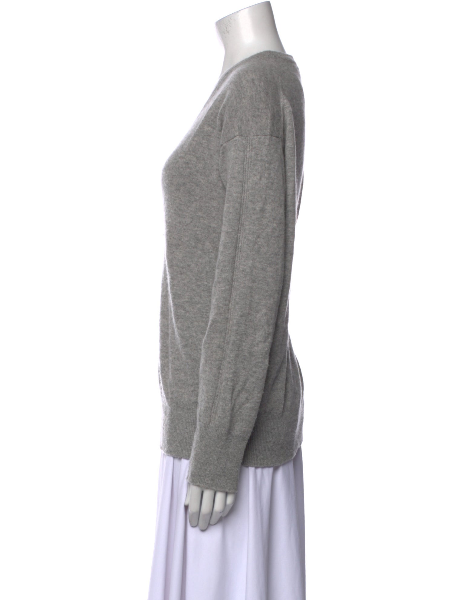 LAN JAENICKE Cashmere V-Neck Sweater
