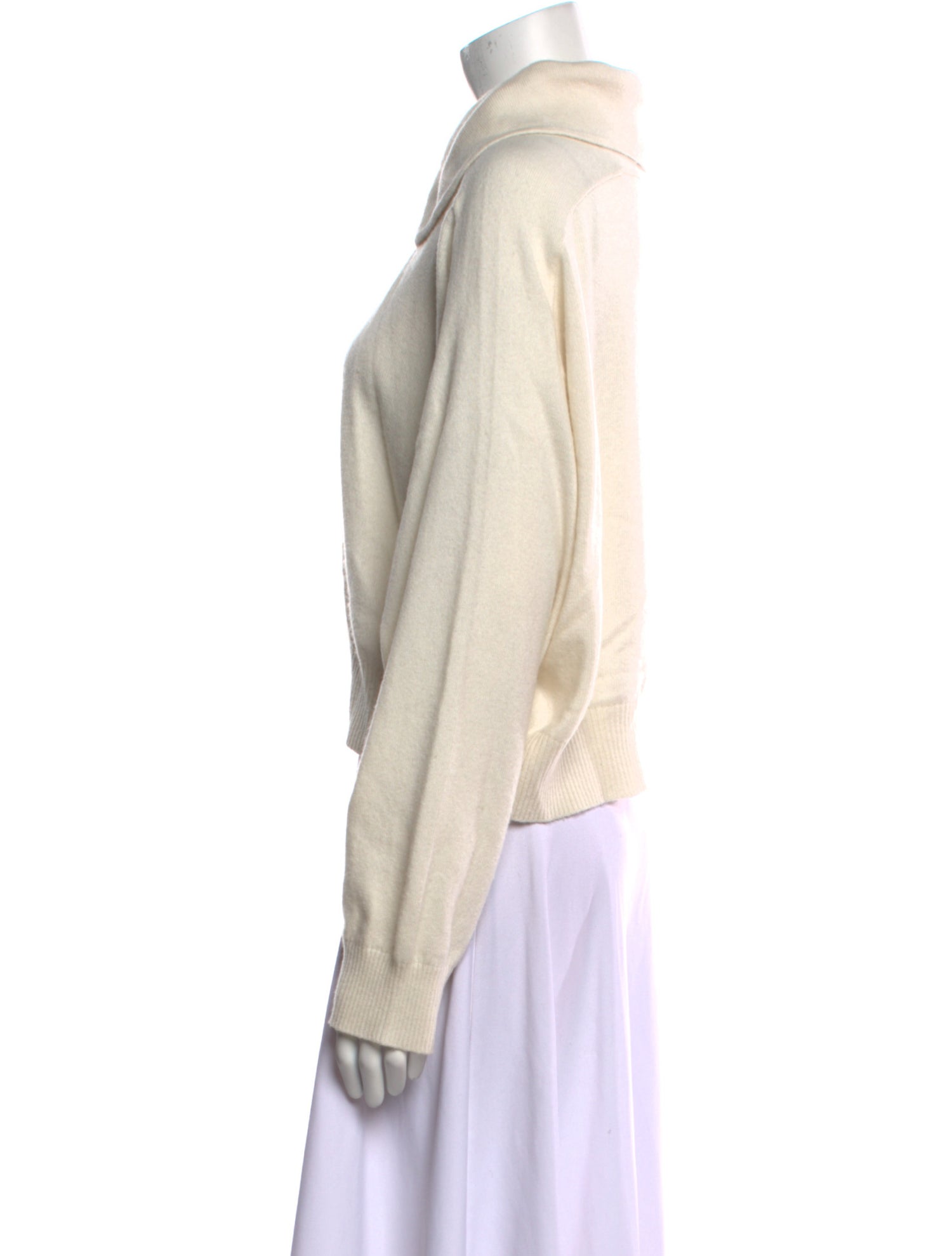 LOULOU Cashmere Sweater
