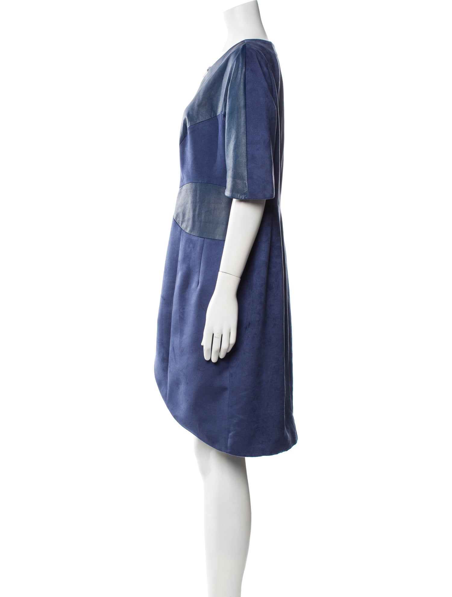 Lilia Stogova Scoop Neck Knee-Length Dress