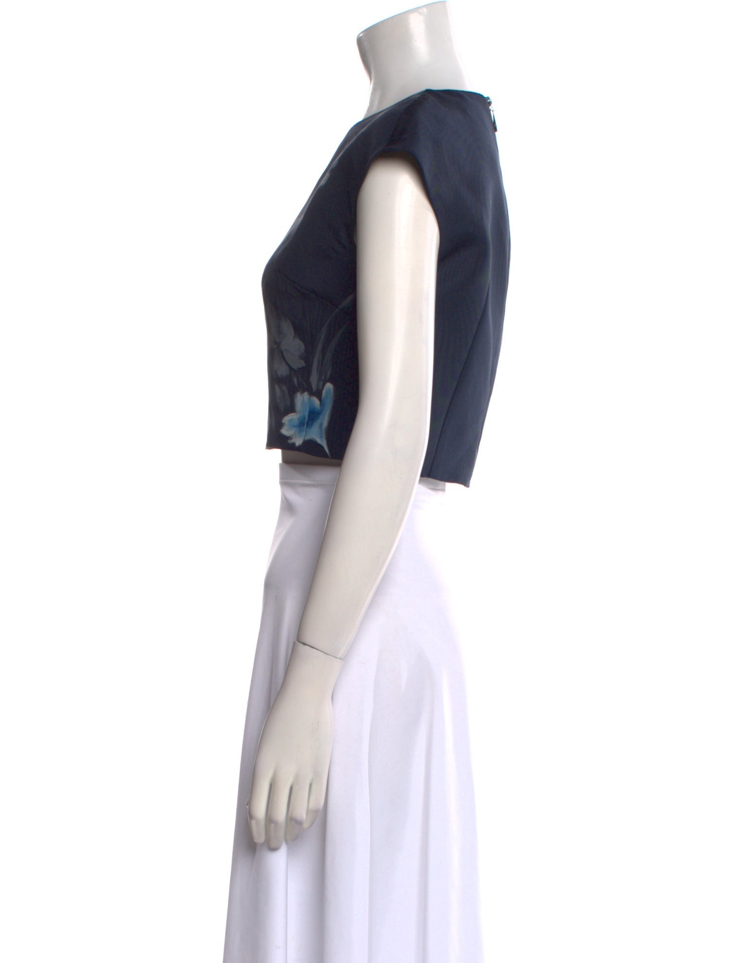 Lilia Stogova Floral Print Scoop Neck Crop Top