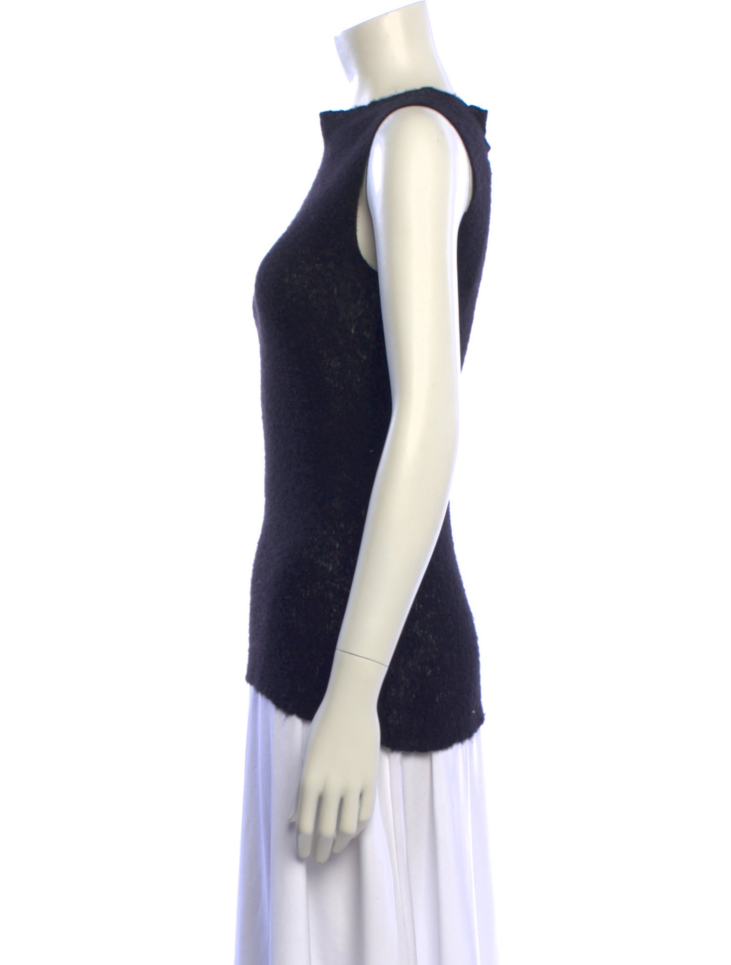 Lainey Keogh Crew Neck Sleeveless Top