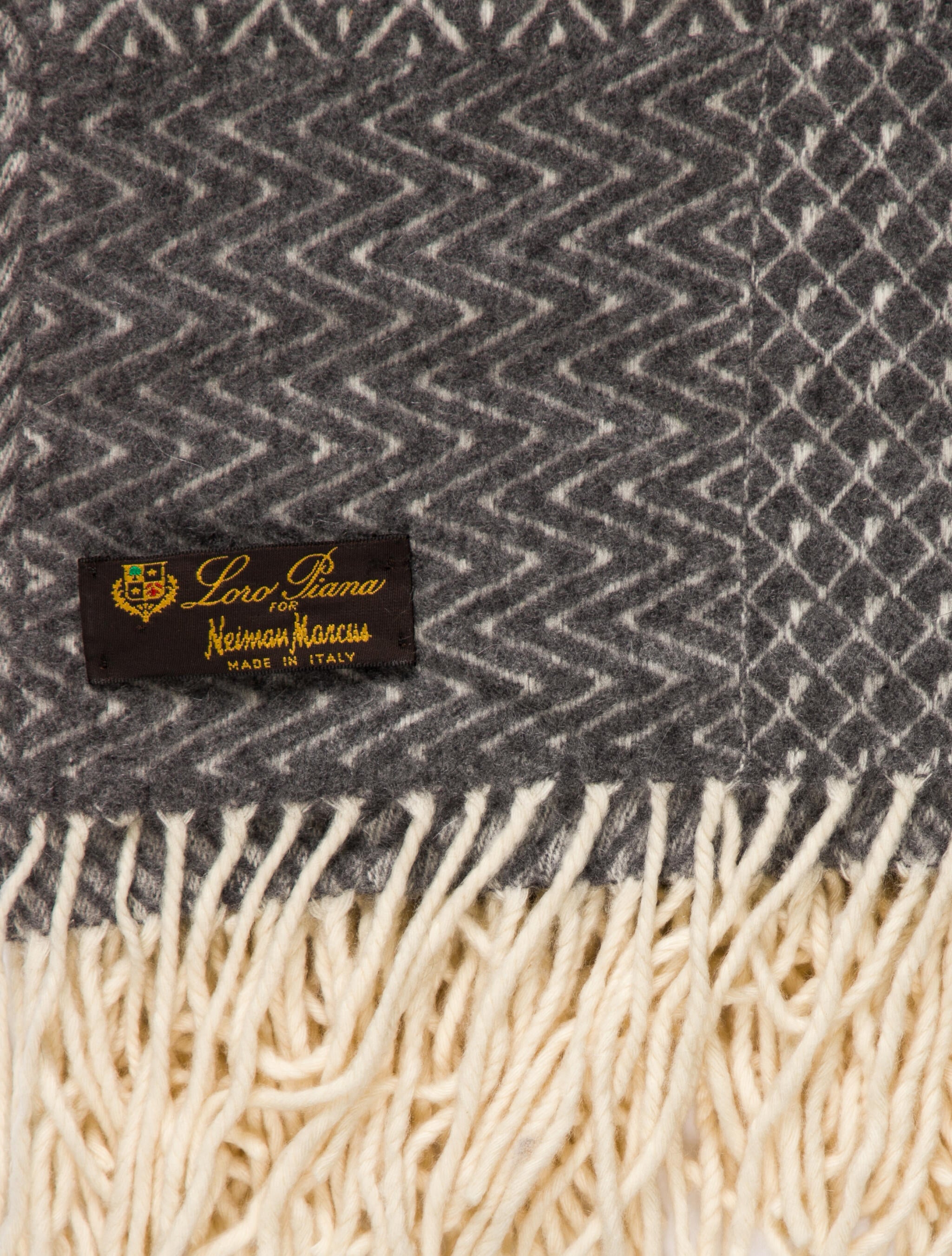 Loro Piana Geometric Cashmere Throw Blanket Grey Throws, Pillows
