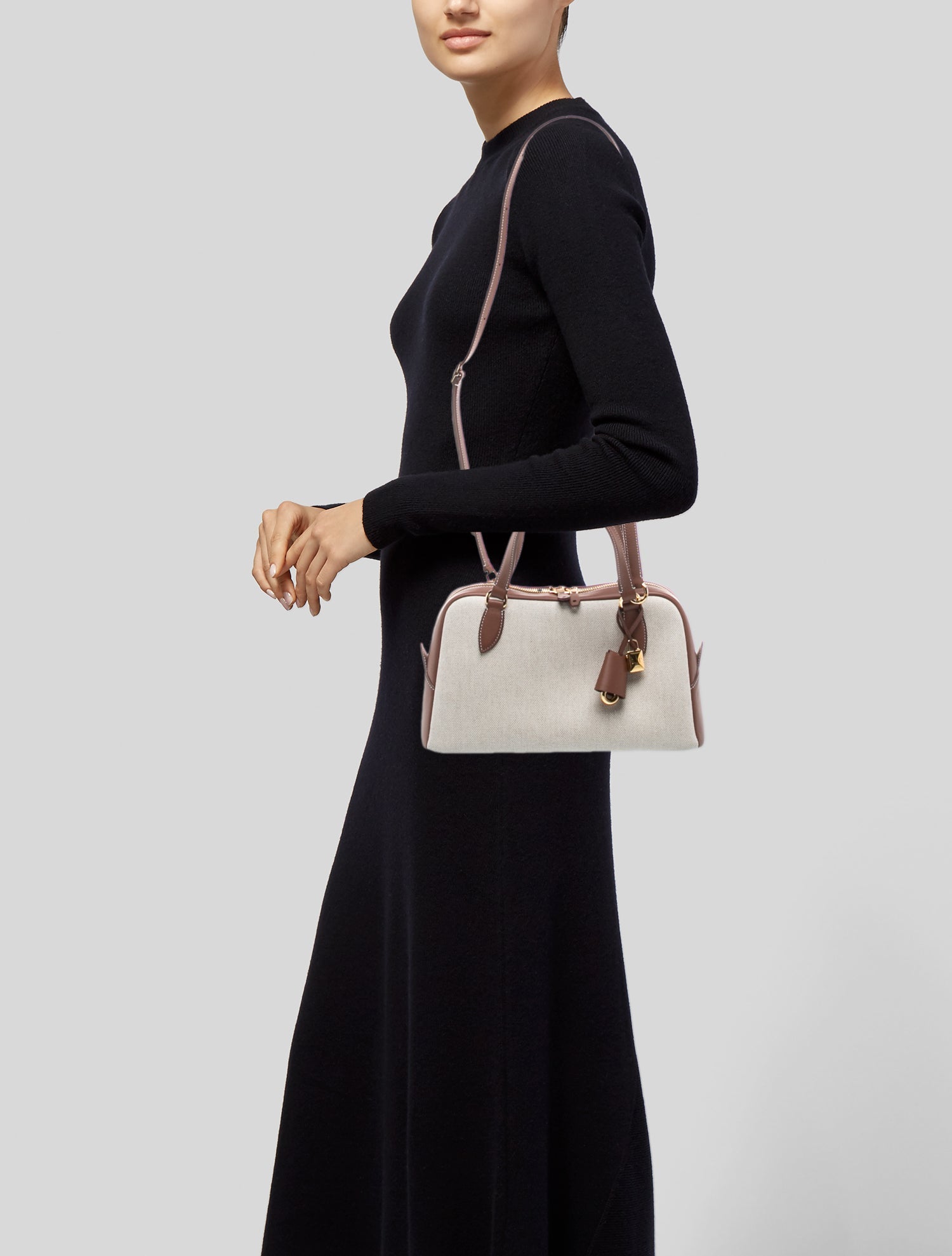 Loro Piana Ostrich Extra Pocket L19 Pouch - Neutrals Crossbody