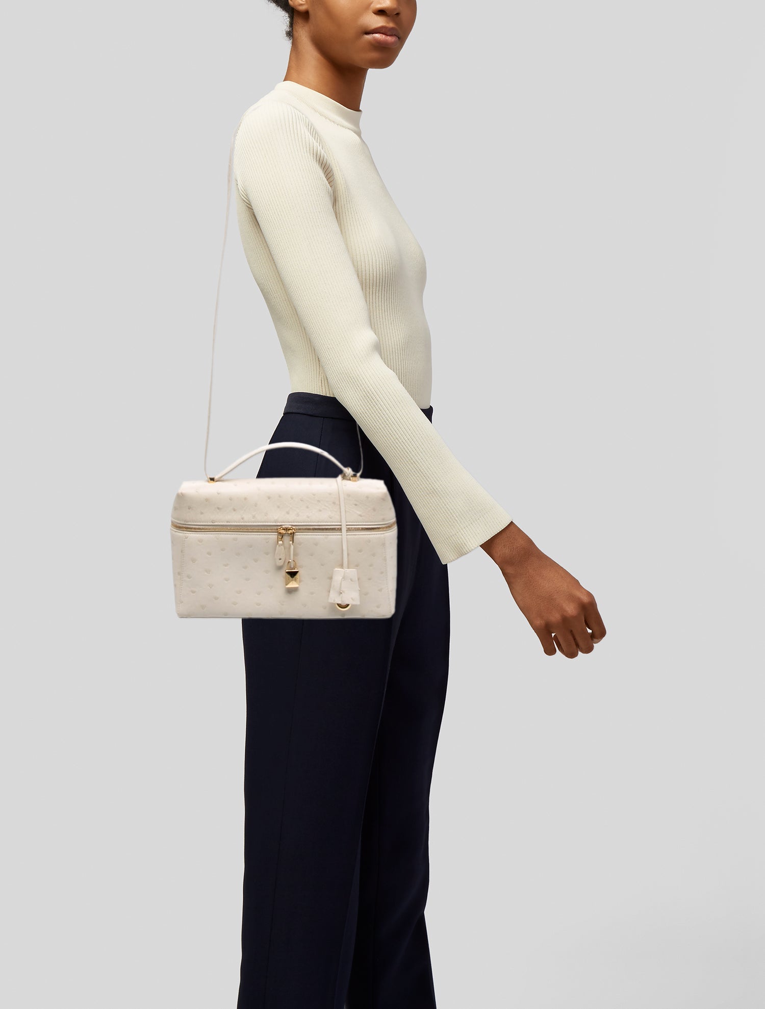 Loro Piana Ostrich Extra Pocket L27