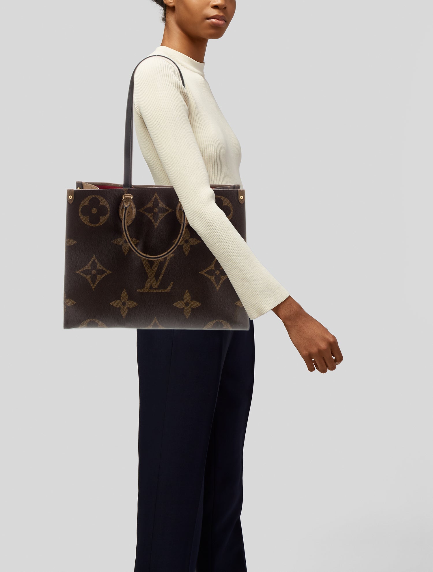 Louis Vuitton Monogram Giant OnTheGo GM