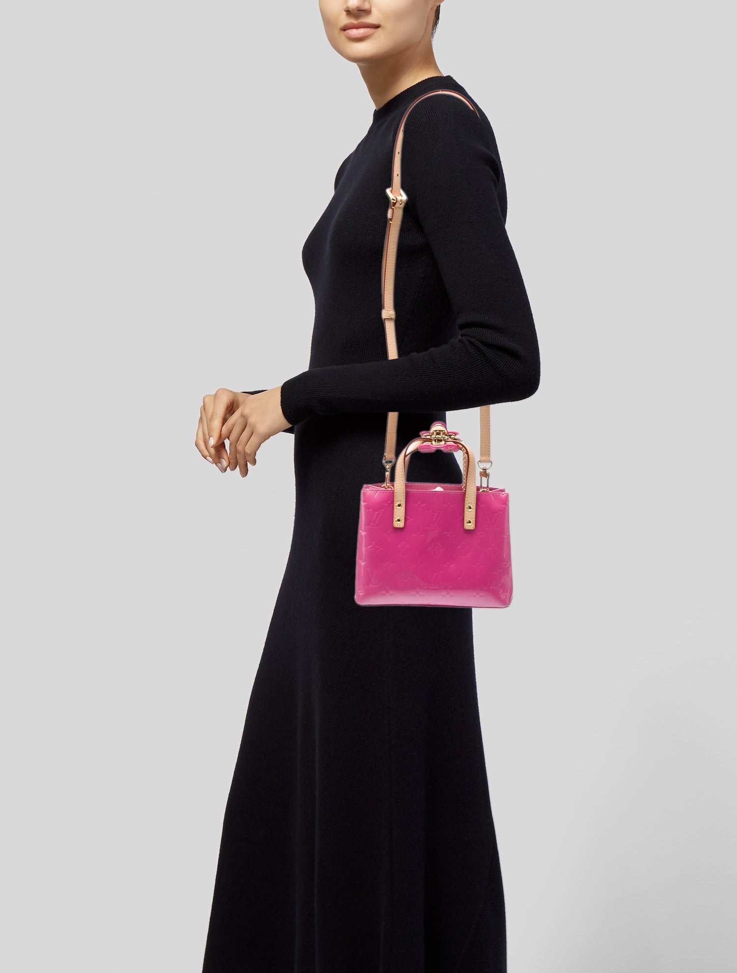 【希少】 LOUIS VUITTON Monogram Vernis Reade PM 2024 ピンク Louis Vuitton Remix Reade PM in Pink, Thoughts? : r/handbags