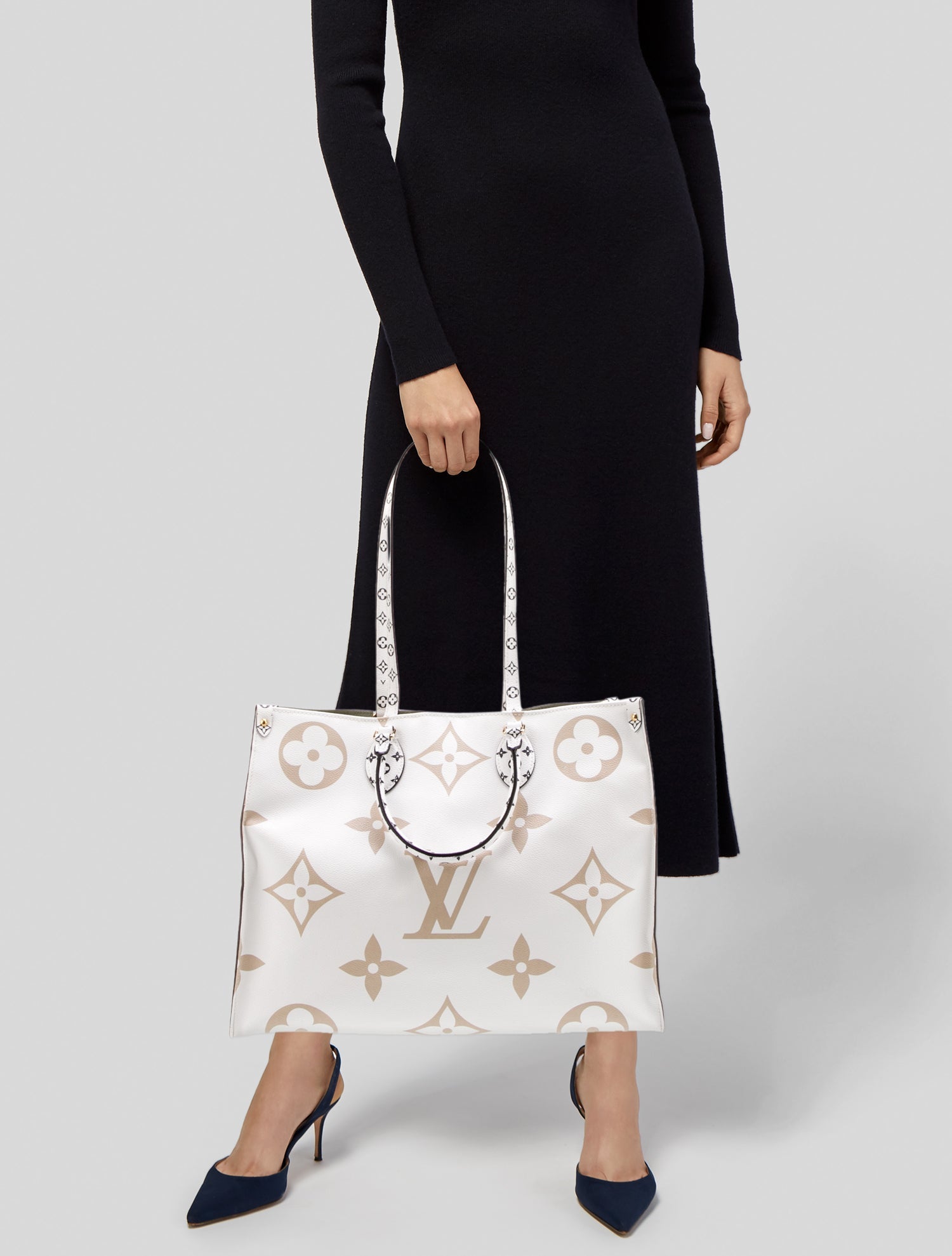 Louis Vuitton Monogram Giant OnTheGo GM