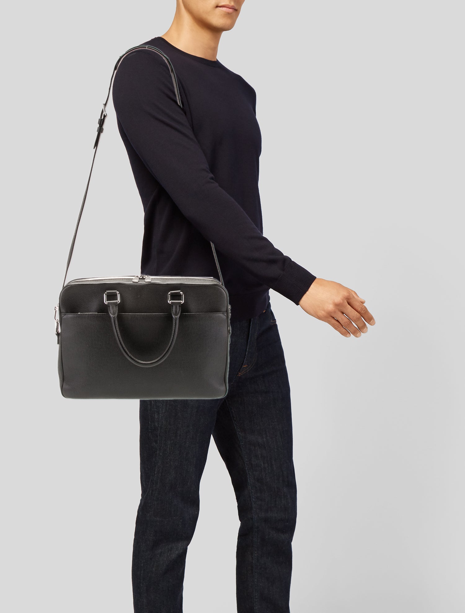 Louis Vuitton Taiga Leather Porte-Documents