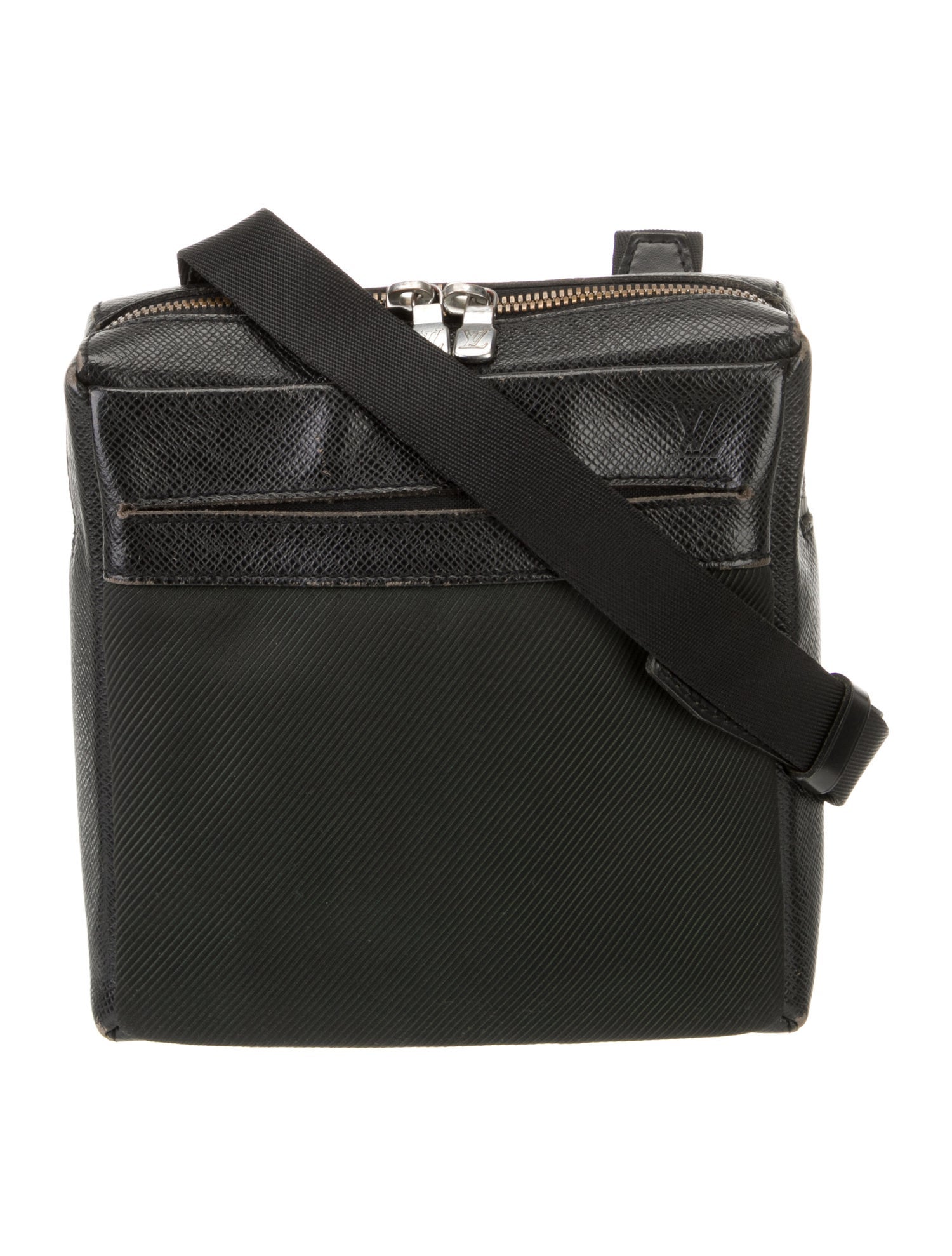 Louis Vuitton Taiga Leather Messenger Bag Vintage