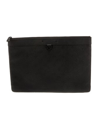 Louis Vuitton Leather Shadow Discovery Pochette GM