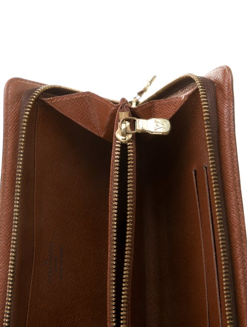 Louis Vuitton 2001 Monogram Pattern Continental Wallet