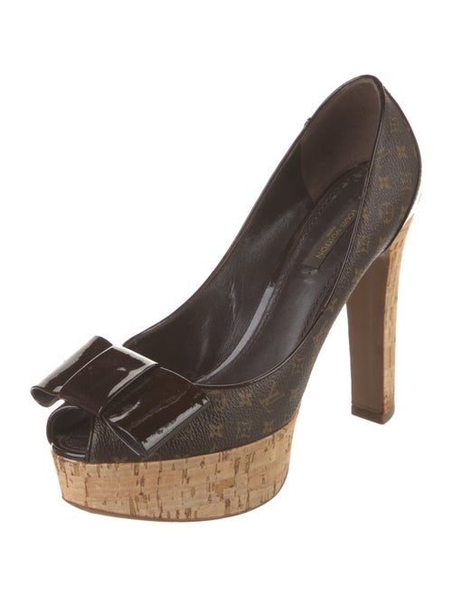 Louis Vuitton LV Monogram Bow Accents Pumps