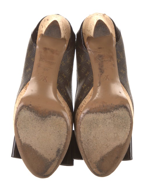 Louis Vuitton LV Monogram Bow Accents Pumps