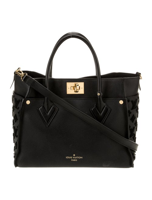 Louis Vuitton LV Monogram On My Side MM