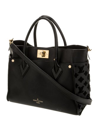 Louis Vuitton LV Monogram On My Side MM